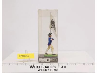 Soldier Marching with Flag 5.5" Elastolin by Preiser #7337 NIB