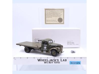 #SS-C5220D 1941 Military Chevy Flatbed Truck 2001 Daimler Chrysler Corp. NEW MIB