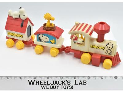 Wind Up Train Snoopy Woodstock The Peanuts 1972 United Feature Syndicate