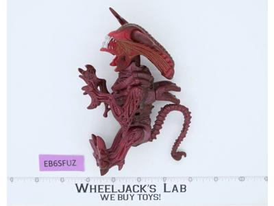 Bull Alien Ramming Xenomorph Aliens Kenner 1992 Vintage Action Figure