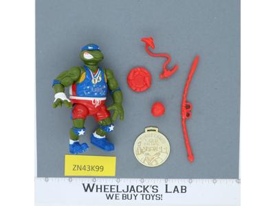 Track 'N Field Leo 100% Complete Teenage Mutant Ninja Turtles TMNT 1992 Vintage