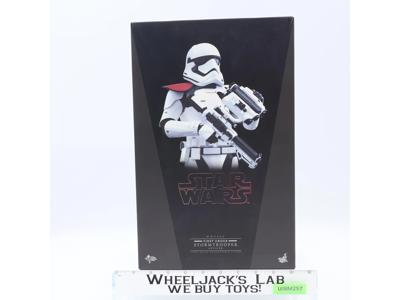 MMS334 First Order Stormtrooper Officer Star Wars 2016 Hot Toys Figure NEW MIB
