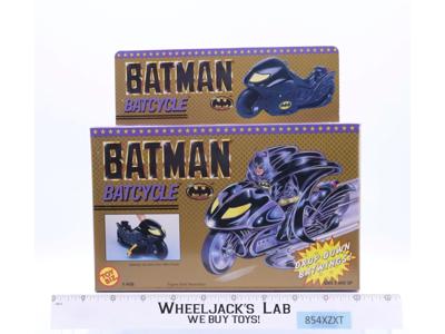 Batcycle DC Comics Batman 1990 Toy Biz Action Figure Vehicle NR MINT