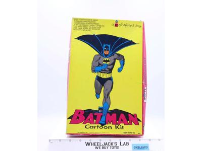 Batman Cartoon Kit Colorforms 1966,1976 DC Comics Vintage