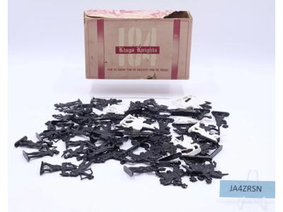 104 Kings' Knights 1970s Lucky Products Vintage Toy Soldiers