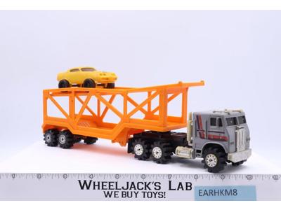 Kenworth Semi SILVER W/Car Trailer & Car 1980 Schaper Stomper 4X4 Road Kings