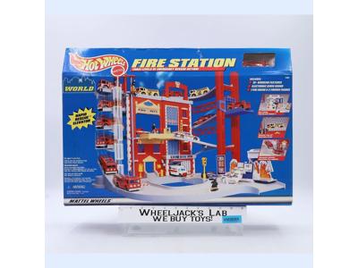 #19309 World Fire Station Hot Wheels 1997 Mattel Playset NEW SEALED