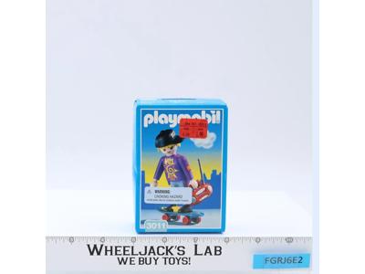 #3011 Skateboarder 1998 Playmobil Geobra Brandstatter Vintage NEW MISB SEALED