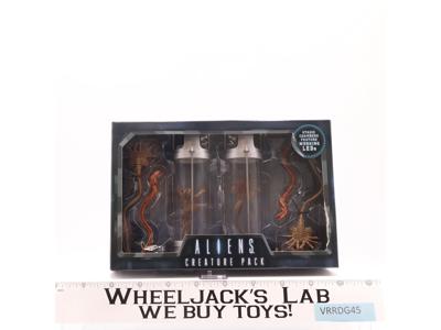 Aliens Creature Pack 2016 Stasis Chambers LED NECA REEL Toys NEW SEALED MISB