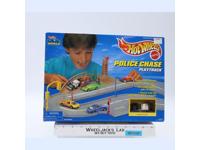 #65738 World Police Chase Hot Wheels 1996 Mattel Playset NEW SEALED