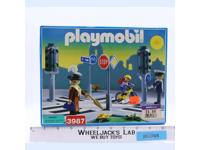 #3987 Street Intersection Crossing Signals & Lights 1997 Playmobil NEW SEALED