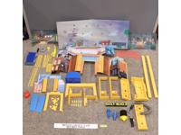 Daily Bugle Playset Marvel Comics Spiderman 1994 Toybiz Action Figure Playset