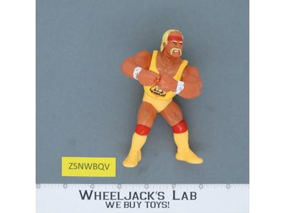 Hulk Hogan Series 2 "Bear Hug" WWF Wrestling Hasbro 1991 Vintage Action Figure