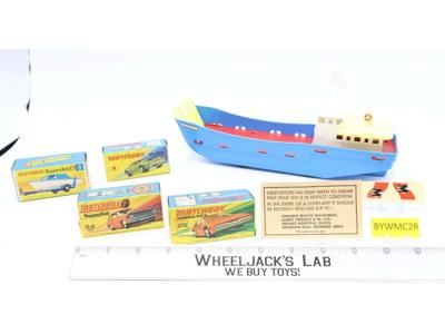 Matchbox Car-Ferry Boat G-7 w/ Four (4) Boxed Superfast Model Cars