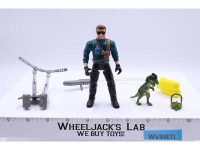 Dennis Nedry w/Tranq Spray Gun 100% Complete Jurassic Park 1993 Kenner Figure