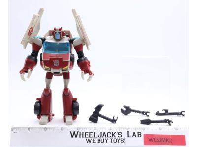 Autobot Ratchet 100% Complete Deluxe Class Transformers Animated 2008 Hasbro