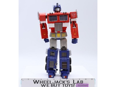 Optimus Prime Transformers 20th Anniversary Masterpiece 2006 Hasbro Figure