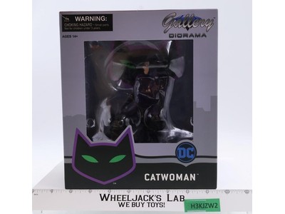 Catwoman Crouching Down DC Gallery Diorama Diamond Select Statue MIB