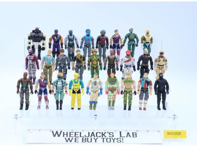 Lot of 26 GI Joe Action Figures Hasbro 1980s - 1990s Vintage UNBROKEN