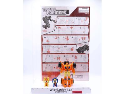 Autobot Scoop 100% Complete Transformers Thrilling 30 2014 Hasbro Action Figure