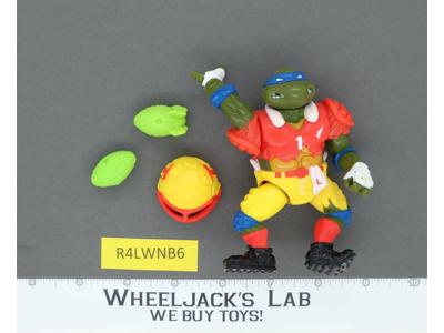 T.D. Tossin' Leo Sewer Sports Teenage Mutant Ninja Turtles TMNT Playmates 1991