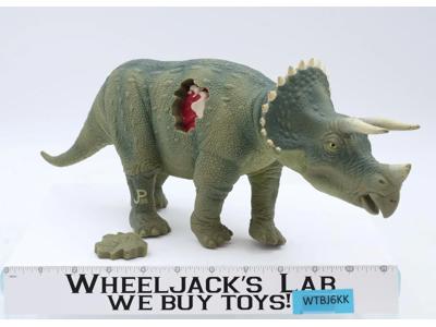 Triceratops JP08 W/ Damage Wound Piece Jurassic Park 1993 Kenner Figure