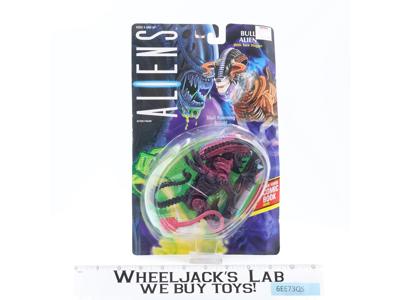 Bull Alien W/ Comic Aliens 1992 Kenner Vintage Action Figure NEW SEALED