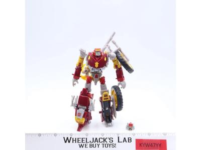 Junkheap W/ Extra Head Complete Deluxe Class Transformers Generations Hasbro