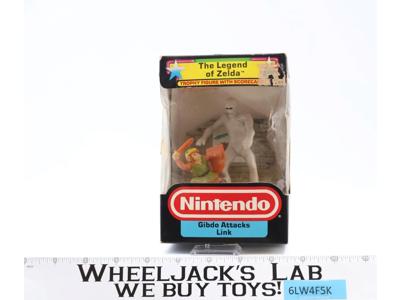 Gibdo Attacks Link Trophy Figure The Legend of Zelda 1988 Hasbro NEW