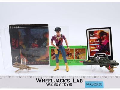 Space Marine Lt. Ripley Aliens Complete 1992 Kenner Vtg Action Figure w/ Comic