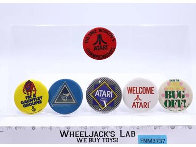 Lot of 6 Atari Pins Pinbacks Buttons Boscov's Centipede Gauntlet 1980's Vintage