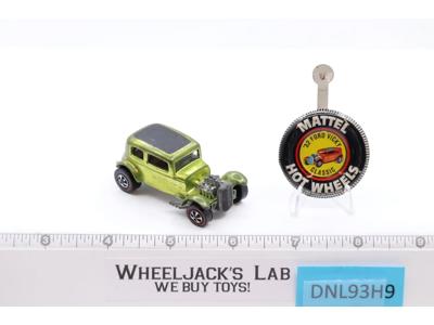 Classic '32 Ford Vicky BUTTON Lime Green 1968 1969 Hot Wheels Mattel Vtg Redline