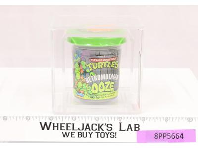 Retromutagen Ooze Pre-Mutant Turtle Green Flat Lid AFA GRADED 85 TMNT Playmates