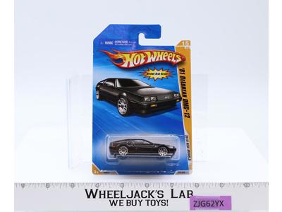 Hot Wheels 81 Delorean DMC-12 2010 New Models Long Card 15/44 NEW SEALED