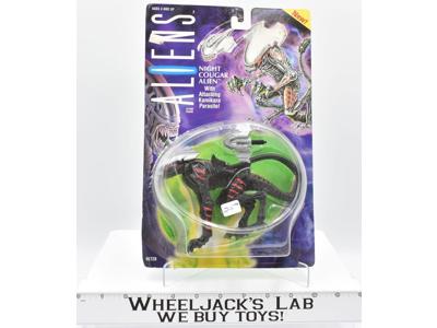 Night Cougar Alien w/Attacking Kamikaze Parasite Aliens NEW MOSC Kenner 1994