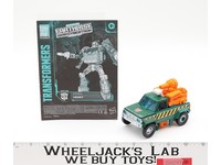 Hoist 100% Complete Transformers Earthrise War For Cybertron Hasbro Figure