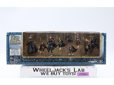 The Fellowship Collection LOTR Armies of Middle-Earth Play Along NEW SEALED