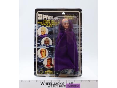 Female Alien Space: 1999 2005 Classic TV Toys 8" Action Figure NEW SEALED