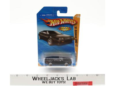 Hot Wheels 81 Delorean DMC-12 2010 New Models Long Card 15/44 NEW SEALED