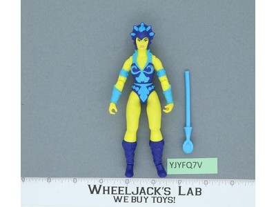 Evil Lyn He-Man MOTU 100% Complete Retro Play 2020 Action Figure