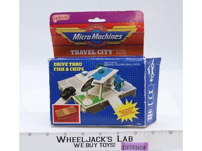 Fish & Chips Drive Thru Travel City Mini Play Set COMPLETE Micro Machines Galoob