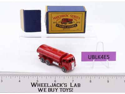 Esso Petrol Road Tanker Erf #11 MOKO Lesney Matchbox 1958 RED Vtg England w/ Box