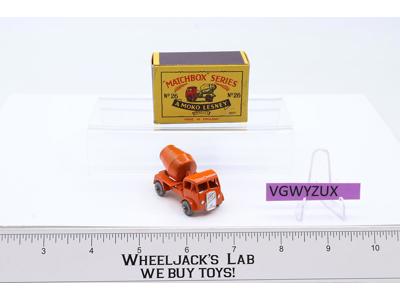Concrete Truck No. 26 MOKO Lesney Matchbox 1956 Orange Vintage England w/ Box