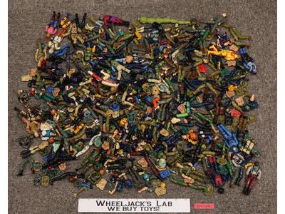 Lot of 131 GI Joe Action Figures Hasbro 1980s - 1990s Vintage BROKEN