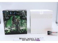 Warrior Alien Mini Bust Aliens 2003 Palisades Toys 7 Inch Statue NEW MIB