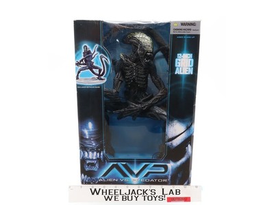 12-Inch Grid Alien AVP Alien Vs. Predator Playset 2006 McFarlane Toys NEW SEALED