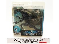 Alien Queen W/ Base AVP Alien Vs. Predator Playset 2005 McFarlane NEW SEALED