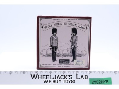 00256 Scots Guards 1899 Present Arms W. Britains Toy Soldiers 1999 Collectors Ed