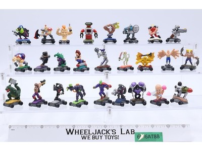 Lot of 26 Savage Mondo Blitzers 1992 Vintage Kenner Action Figures