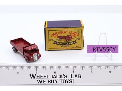 Stake Truck No. 20 MOKO Lesney Matchbox 1956 Red Maroon Vtg England w/ Box